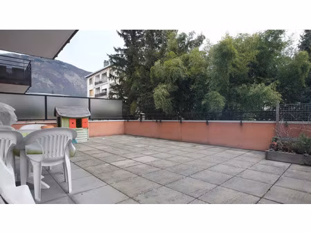 location appartement 4 pièces 80 m² à la tronche (38700)