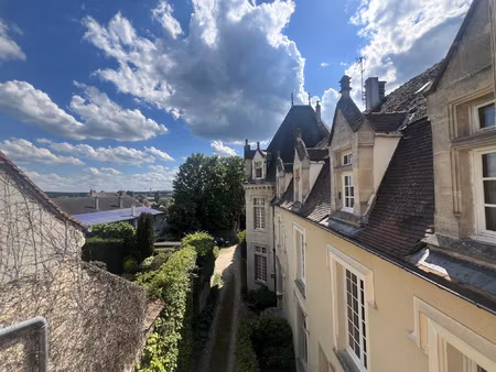 bel appartement de 70m2 env. incluant 1 grande place de park