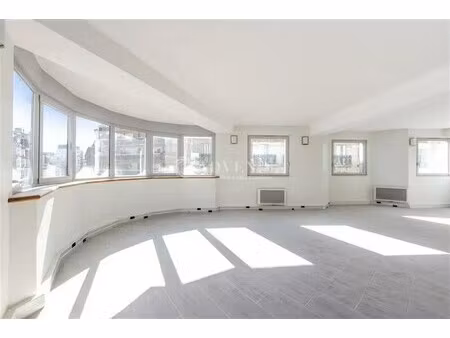 location bureaux 630 m²