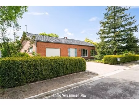 gelijkvloerse woning in uitstekende staat  nabij het centrum van bonheiden
