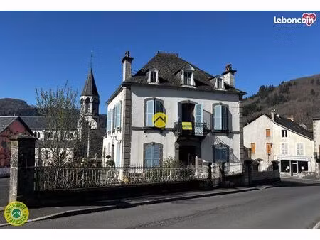 centre-bourg immediatemnt habitable