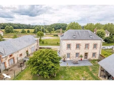 maison 7 pièces 200 m²