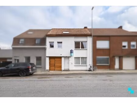 instapklare ééngezinswoning met vier slaapkamers te sint-eloois-winkel