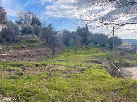 terrain 1 041 m² contes