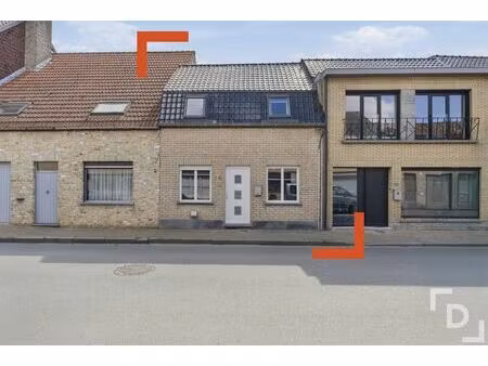 huis te koop in poperinge met 2 slaapkamers