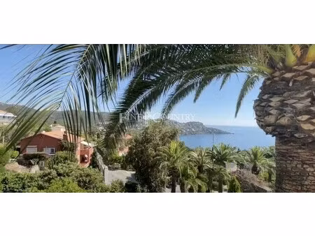 villa de luxe avec vue sur mer à vendre au trayas : 1 450 000 € | 168m²