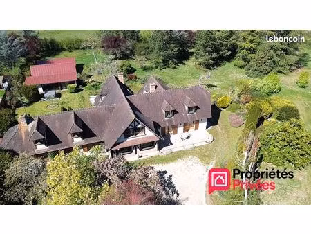 maison 9 pièces 400 m²