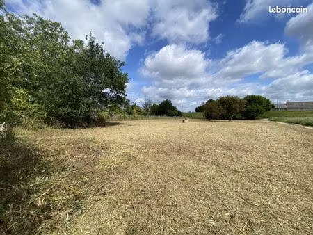 terrain 2052 m² la riche
