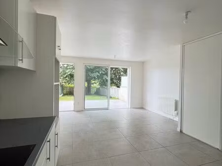 appartement t3 85 m² location à l’année