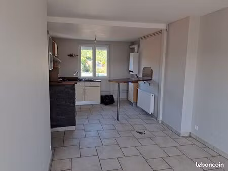 bel apt f3  scy chazelles  cuisine équipée