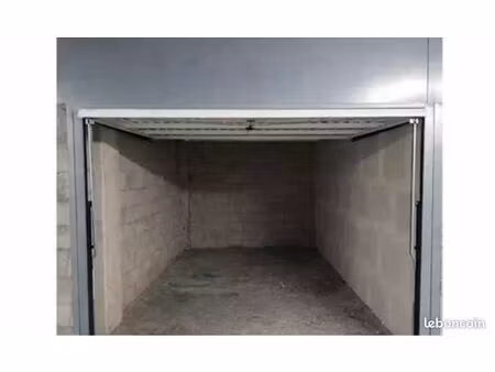garage à louer