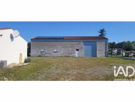 vente garage undefined m²