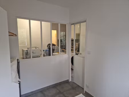 location appartement 2 pièces 28m² st mandrier sur mer 83430