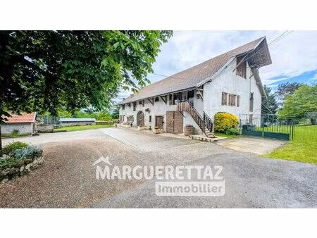 ensemble immobilier sur 4000m² à bonne