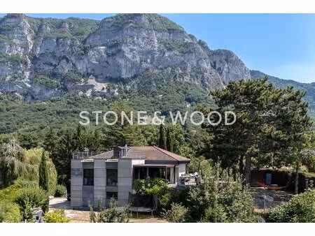 propriété moderne avec vue sur genève