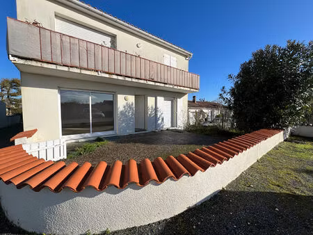location appartement 2 pièces 59m²