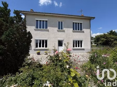 maison traditionnelle à amailloux (79350)