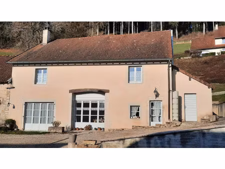 vente maison 6 pièces 195.4 m² à orgelet (39270)  249 000 €