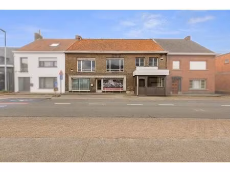 commercieel te koop in kortemark met 4 slaapkamers