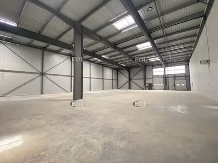 location entrepôt croissy beaubourg 77183 1801m²
