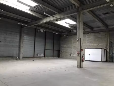 location local d’activités vitrolles 13127 817m² à 1634m²