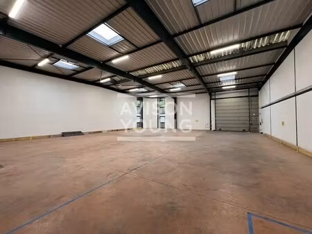 location local d’activités villepinte 93420 734m²