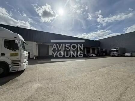 location local d’activités gonesse 95500 2100m²