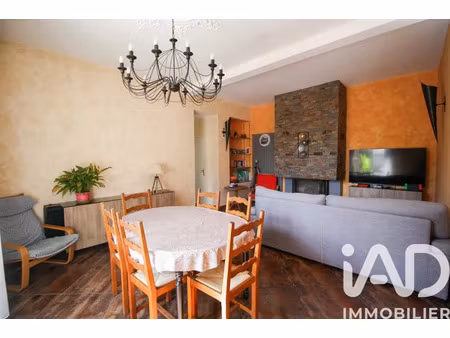 maison à vinneuf (89140)