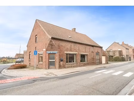 commercieel te koop in deerlijk met 3 slaapkamers