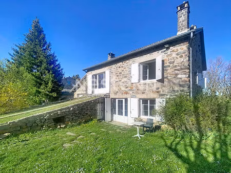 exclusivite !araules ! belle bâtisse en pierres d'environ 130 m2 avec garage et dépendance