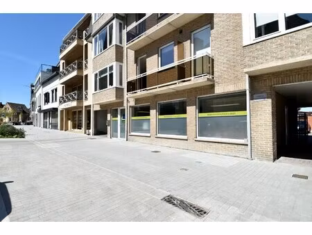 commercieel te koop in lauwe
