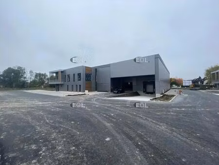 vente local d'activités 1 414 m²