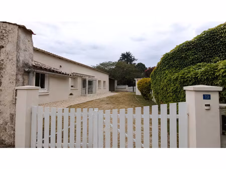 maison t4 à ecoyeux de 91 m² avec dépendances