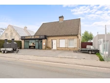 commercieel te koop in deerlijk met 3 slaapkamers