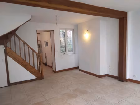 location maison 3 pièces 78m² gace 61230