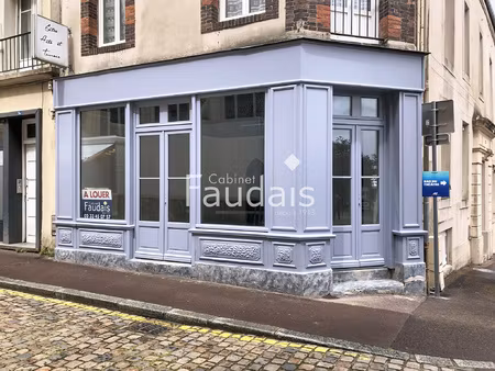 location local commercial 35m² coutances 50200