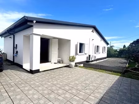 vente villa 4 pièces 123 m² à le guillaume (97423)  398 500 €