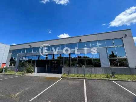 location bureaux 637 m²