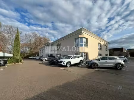 location bureaux 80 m² à 520 m²