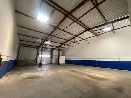 location local d’activités cugnaux 31270 371m²