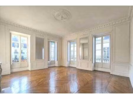 location bureaux 130 m²