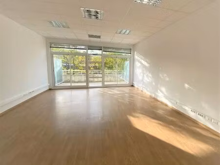 location bureaux 43 m²