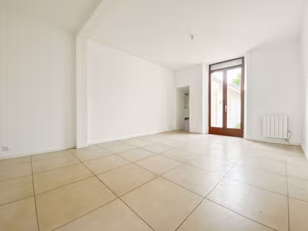 location appartement 2 pièces  41.36m²  meulan