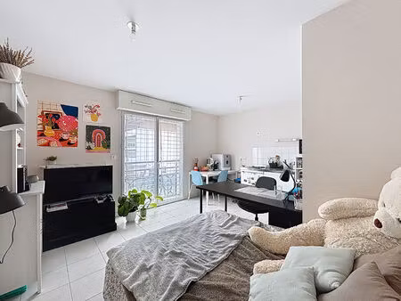 location appartement 1 pièce  26.17m²  avrillé