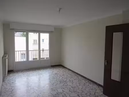location appartement rodez 12000 - - surface privée