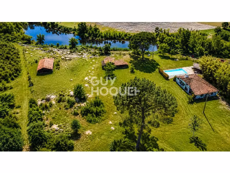 maison landaise sur 8 hectares avec étang