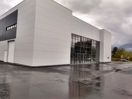 local professionnel à louer montmelian 2 pièce(s) 576m2 7 056€/mois ht/hc