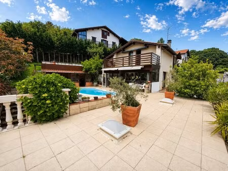 villa à vendre à urrugne (64) avec hendaye immobilier