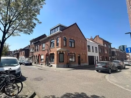 commercieel te koop in leuven met 4 slaapkamers