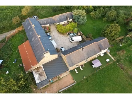 maison 13 pièces - 400 m²